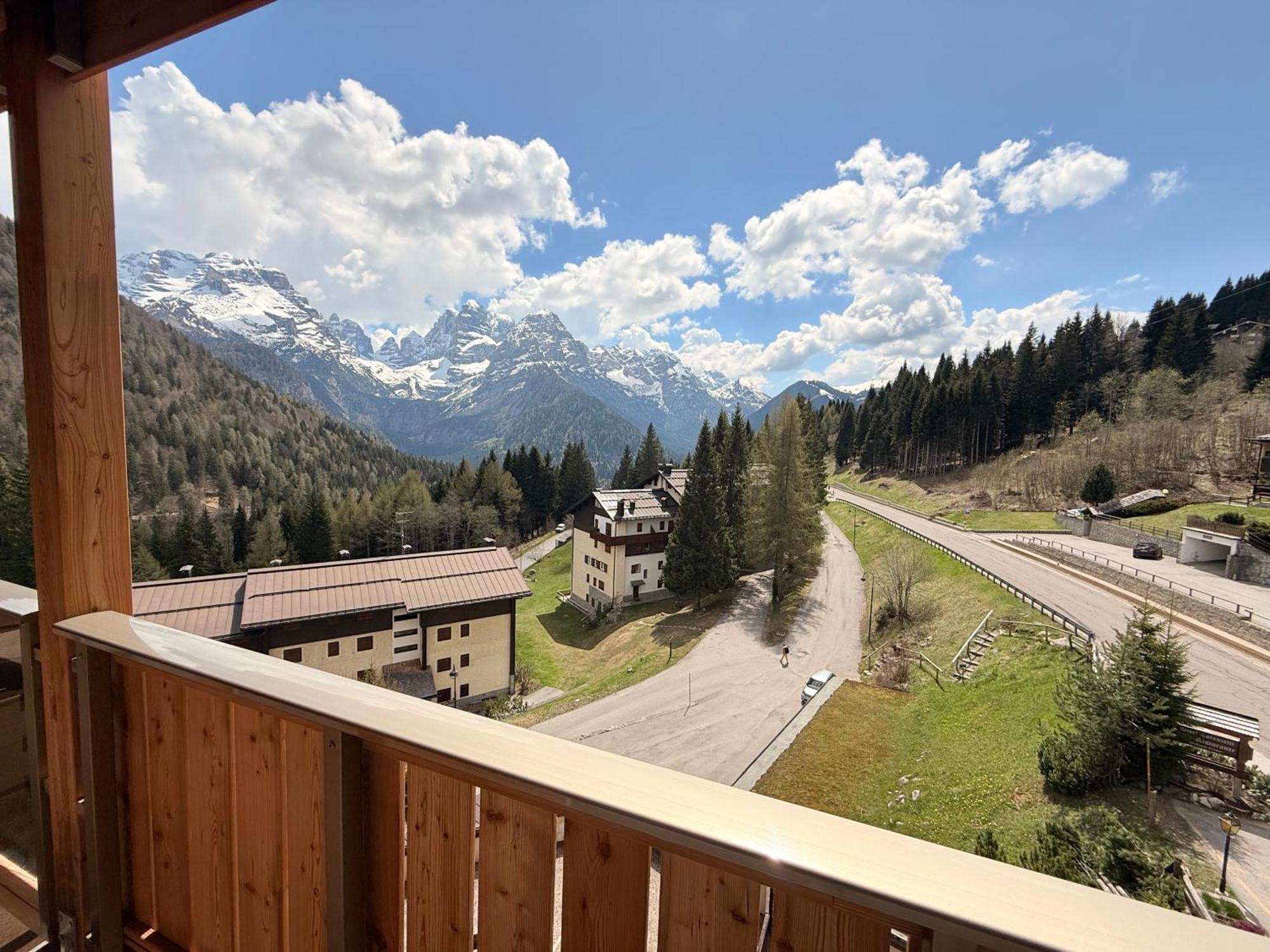 Hotel Lorenzetti Madonna Rum bild